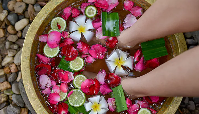 Revitalize Your Feet: DIY Foot Spa Ideas for a Relaxing and Rejuvenating Experience